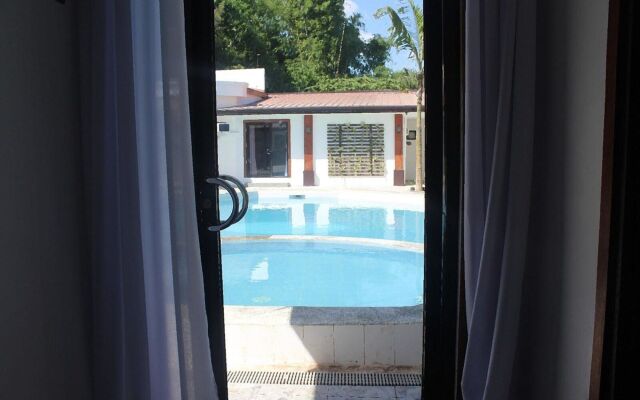 Poleng Villa Hotel