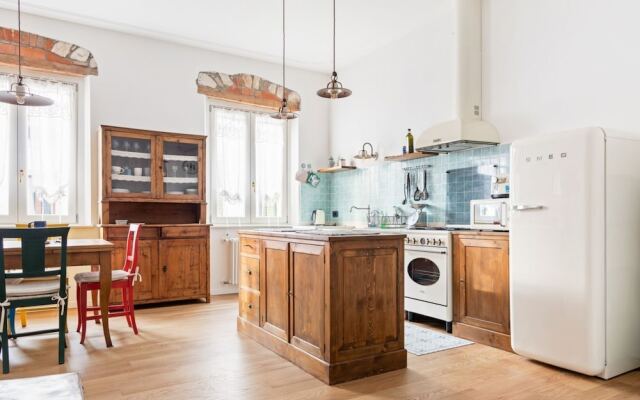 Veronetta Riverside Apartment