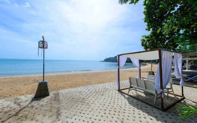 Issara Beach Resort