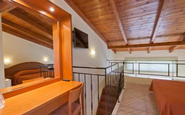 Hydramis Palace Beach Resort