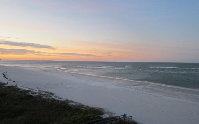 Beach House Hotel
