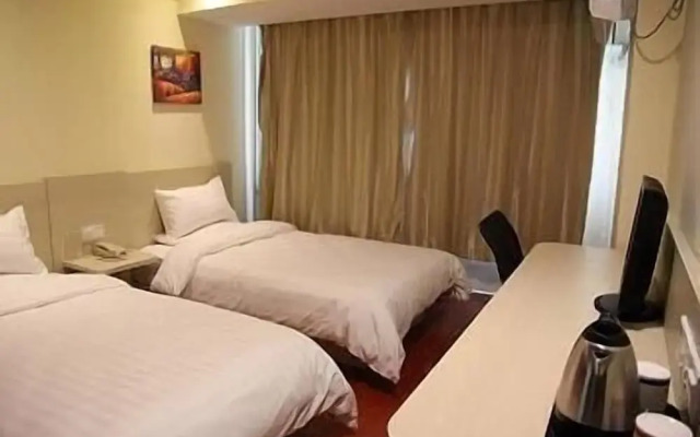 Hanting Express Dandong Train Station