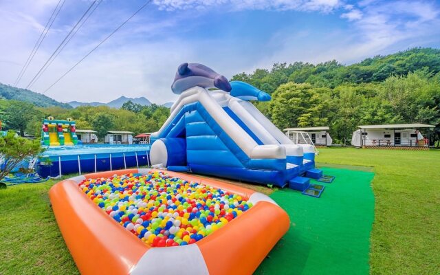 Gapyeong Saeyeon Caravan - Glamping