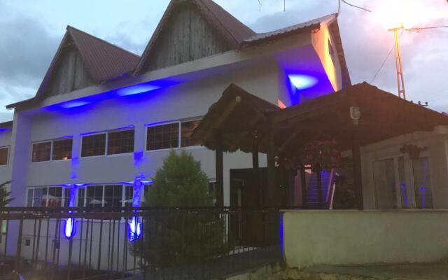 Pinar Kir Evi