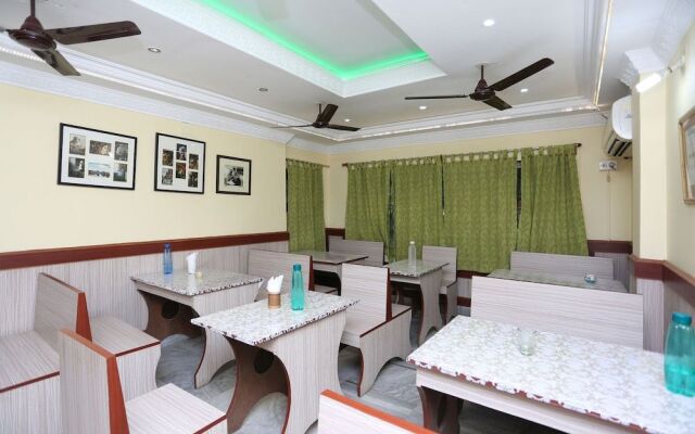 Rater Tara Diner Rabi Guest House