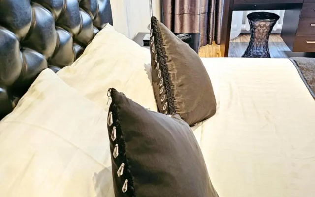 Modern 2 bedroom apartment in the city centre