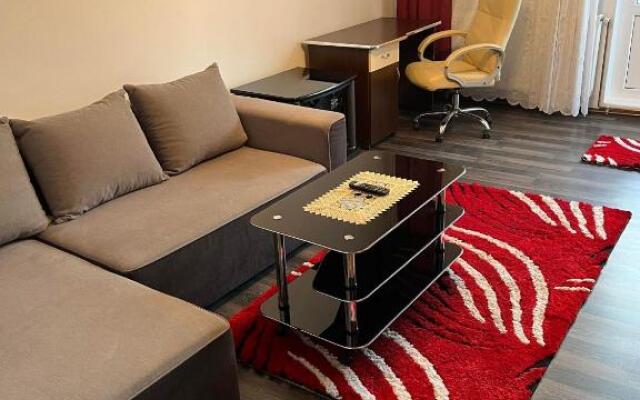 LA ALIS SI RAISA! Apartament cu 2 camere!