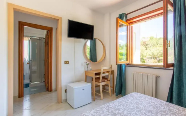 Villa Mariel Suites & Apartment