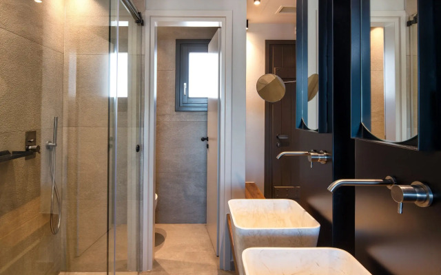 Uma Ray Suites