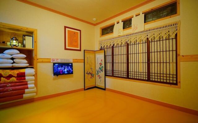 Norijam Hanok Traditional House One