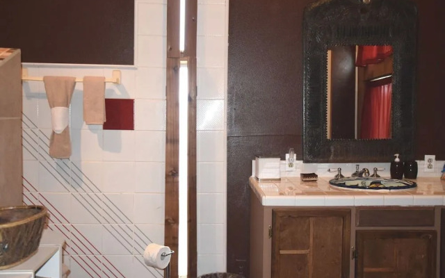 Pelican House by RedAwning