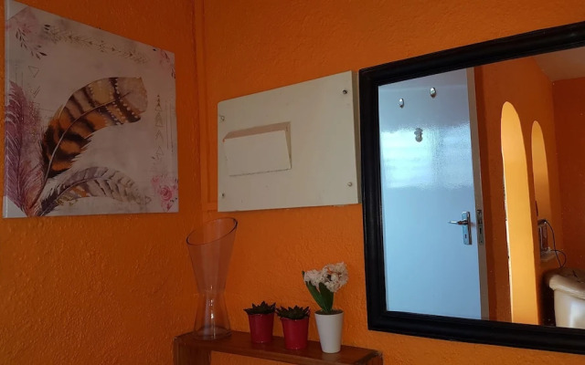 Lolos Cosy One Bedroom Apartment