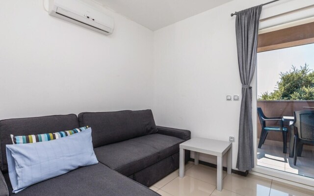 Amazing Home in Mandre With Wifi and 1 Bedrooms