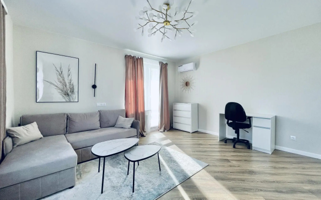 Vegas apartments (Вегас апартментс) на улице Надежды Сусловой 22а
