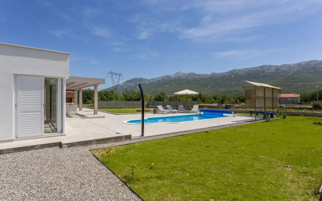 Luxury Villa Stella near Split