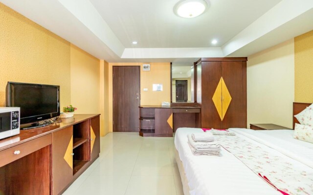 Grannylla Residence Charoenkrung