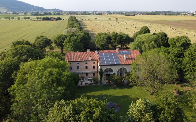 The Mulberries Three Bedroom and two Bathroom Apartment