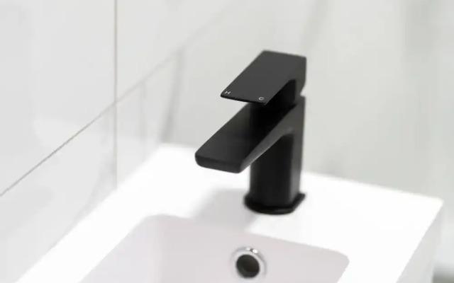 Lochside Apartment B