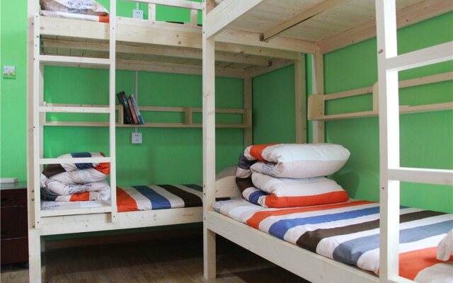 Nanjing Two Class Three Grade International Youth Hostel