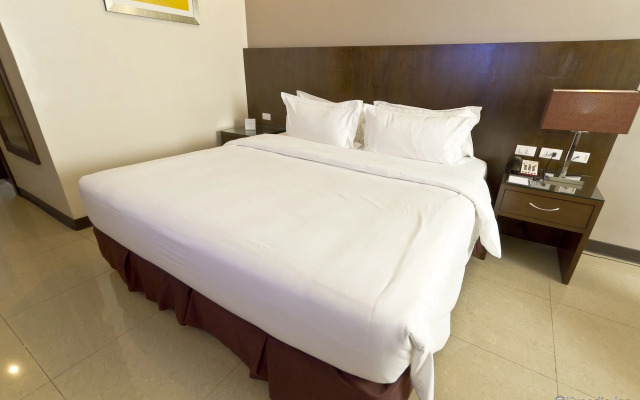 Mandarin Plaza Hotel