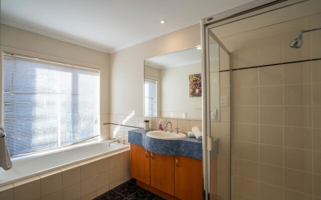 Attwood Lodge - Melbourne Airport