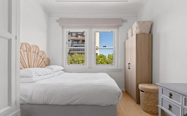 Charming 1-bed Apartment in Neutral Bay