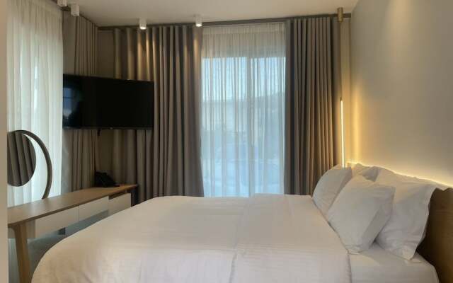 Balance Accommodation