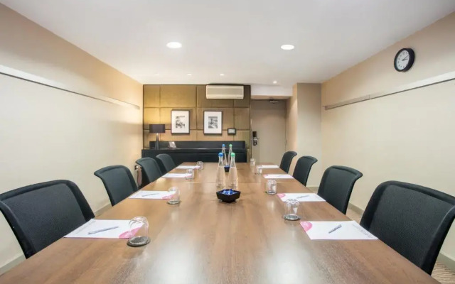 Crowne Plaza Manchester Airport by IHG