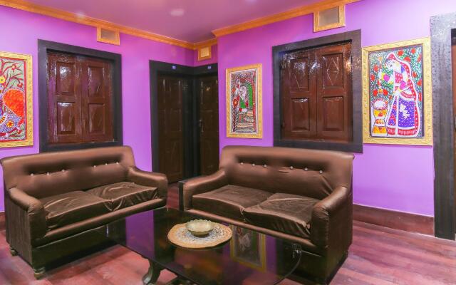 Hotel Holiday Inn by OYO Rooms