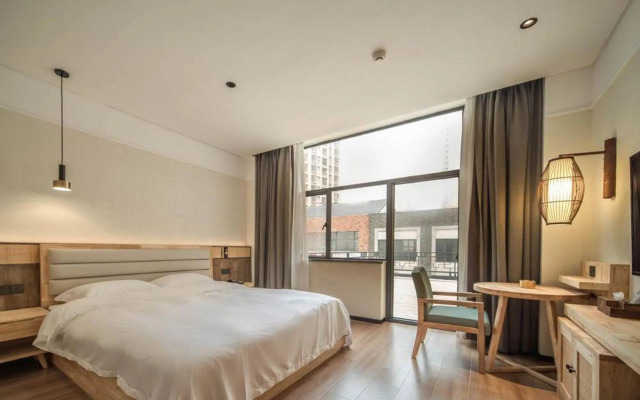 Xiaoyin Yisu Hostel