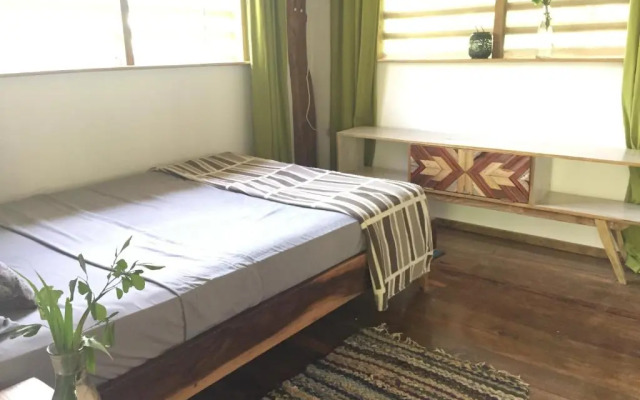 Hostel Clandestino Maderas