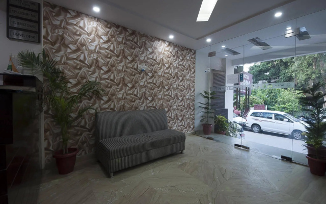 Hotel Apra Inn – Lobby – Delhi