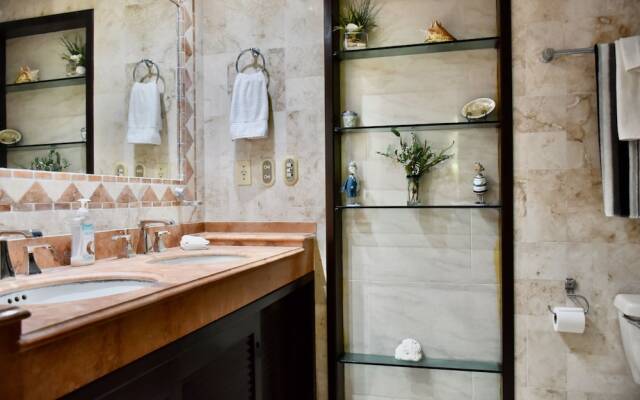 Chan Bahlum By Select