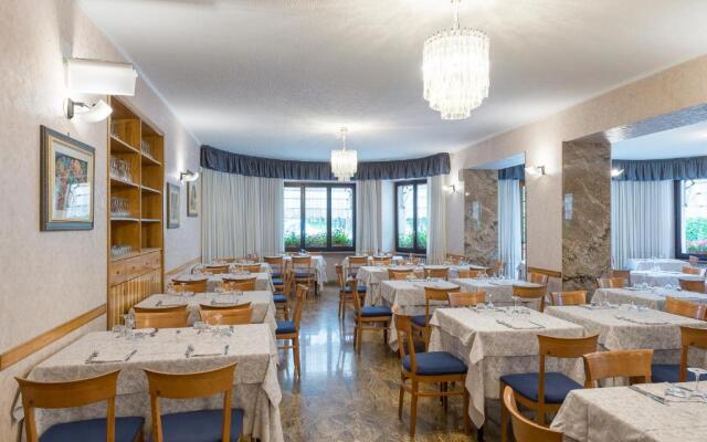 Hotel Iris