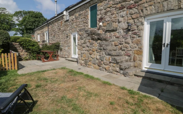 No 2 The Stables