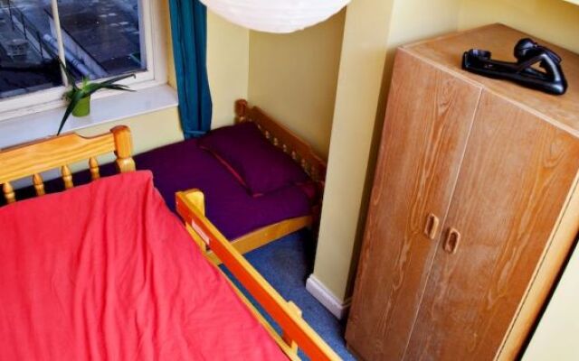 Homestay Bristol - Hostel