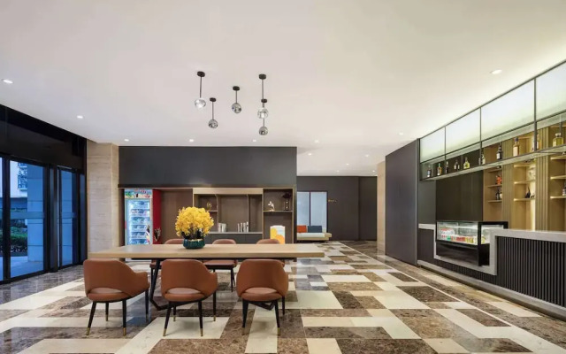 La Quinta By Wyndham Qionghai Yinhai