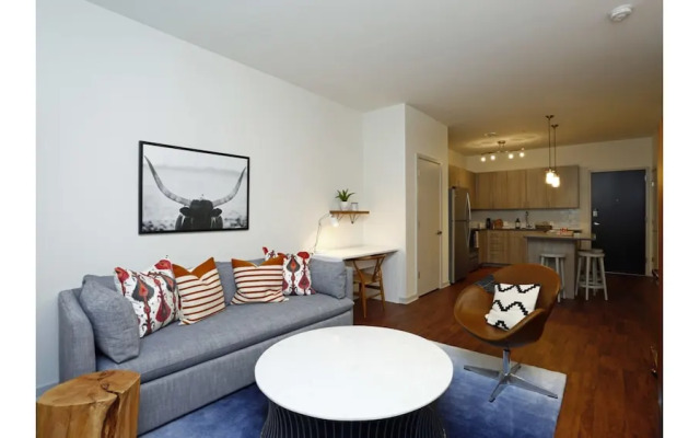 Suite Destination Downtown Austin