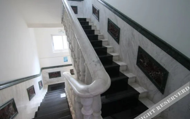 Yuejing Hotel (Yuqiao Subway Station Branch Shanghai)