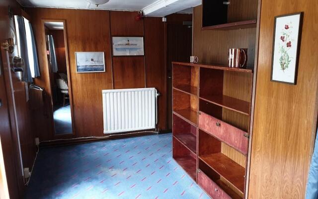 MS Birger Jarl - Hotel & Hostel