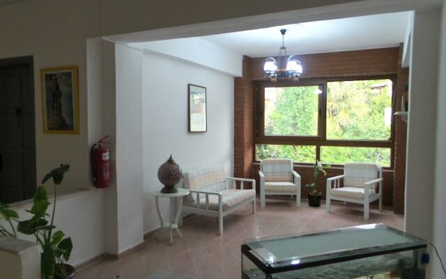 Unlu Hotel