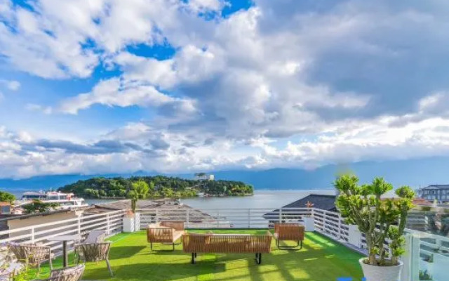 Dali Jiaju 6 Degree Chinese Inn (Shuanglang Nanzhao Fengqingdao)