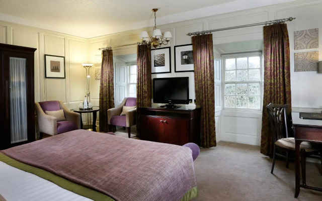 Macdonald Houstoun House