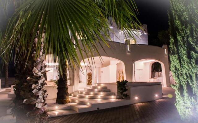 Valentino Luxury Rooms