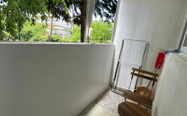 One bedroom apartment in great location