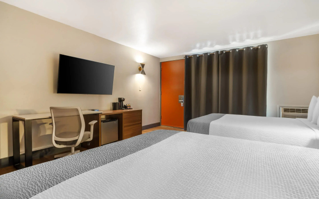 La Luna Inn, an Ascend Collection Hotel