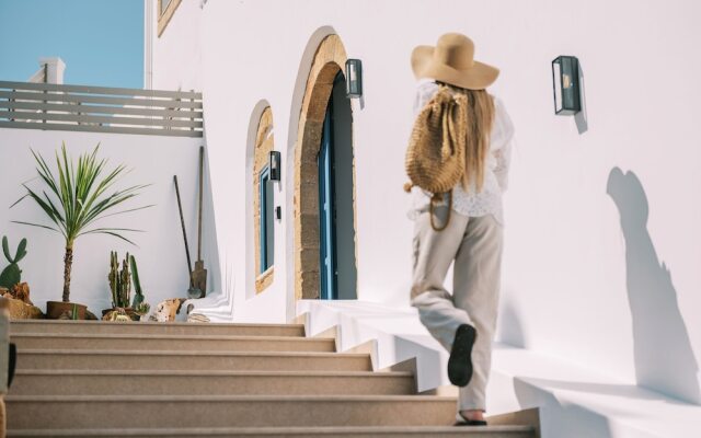 Kalathos Square Luxury Suites
