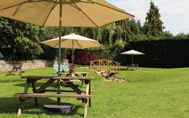 Horse & Groom - Upper Oddington