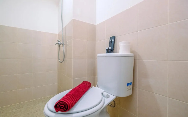 Contemporary Studio at Podomoro Golf View Apartment