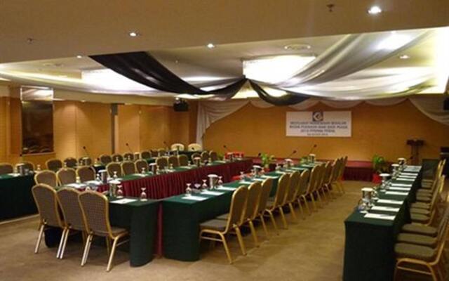 Tower Regency Hotel & Apartments